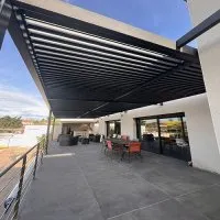 Article thumbnail: La structure en aluminium transformée en une pergola bioclimatique !