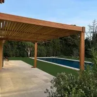 Article thumbnail: La structure de la pergola est-elle incluse dans le kit SUNDIY ?