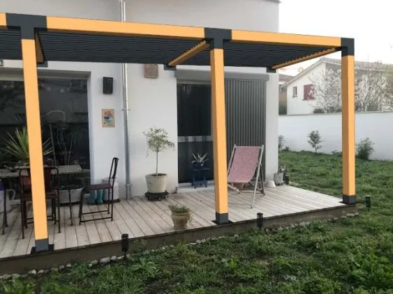 INCRUSTATION RÉALISTE