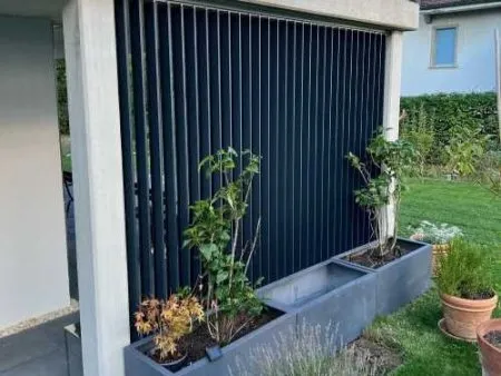 Un brise-vue alu vertical SUNDIY